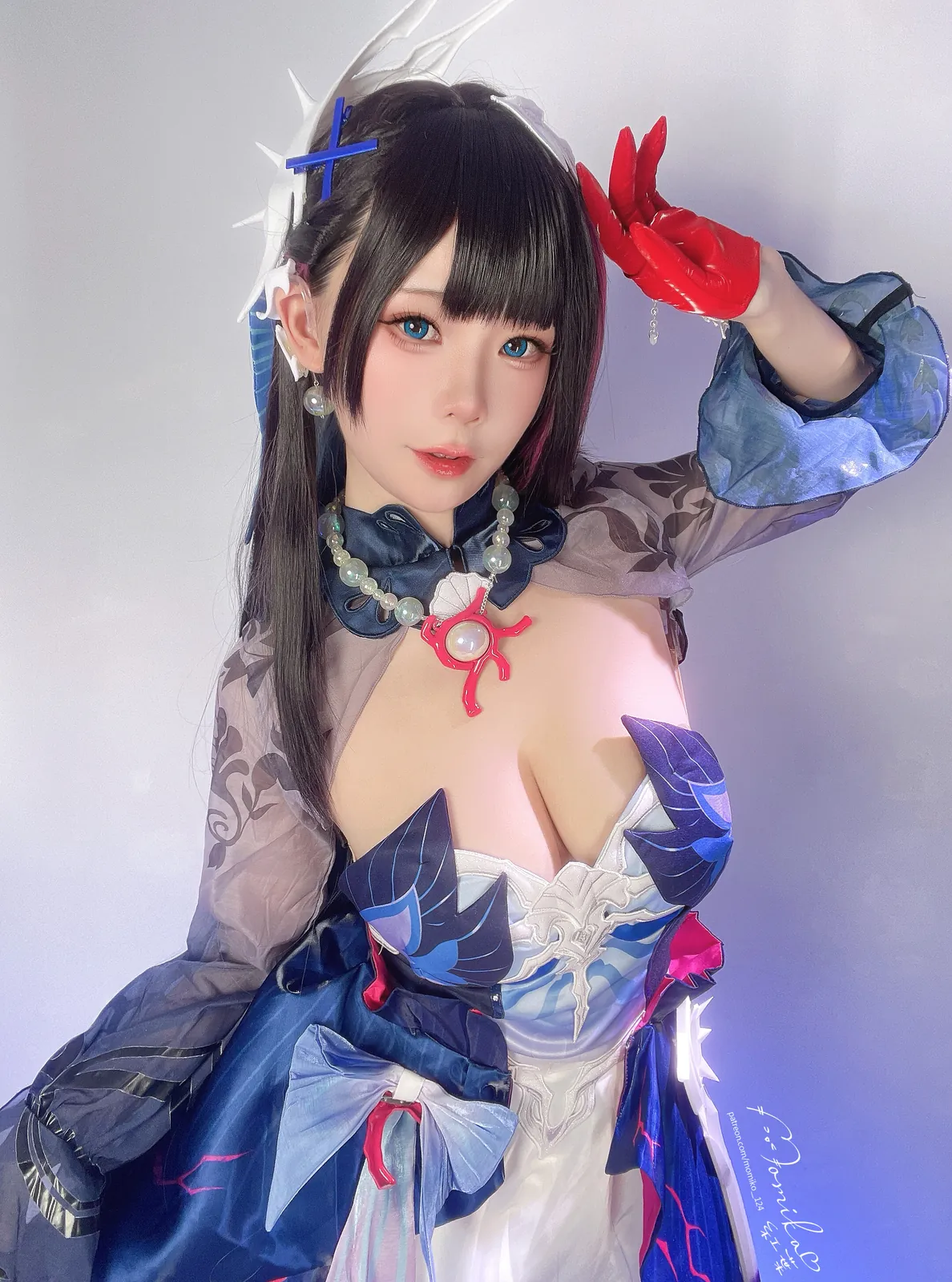 Momiko Lin - Hysilens [33P-87MB]
