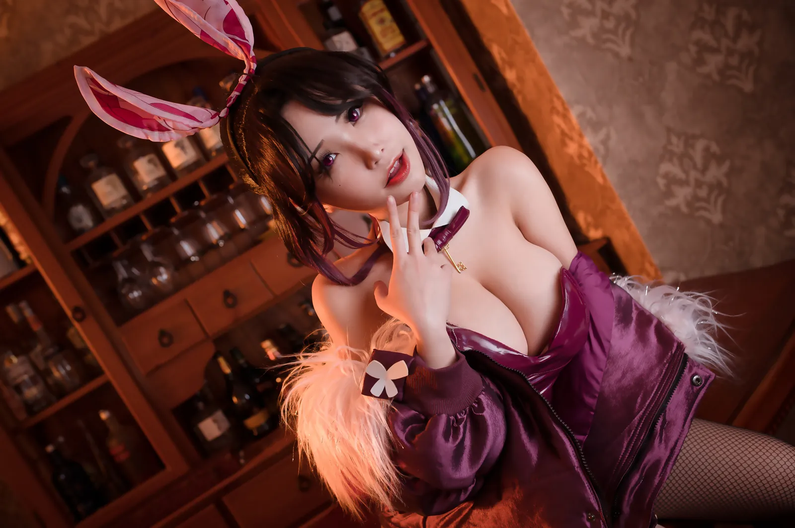Plant Lily - Bunny 胡蝶しのぶ [19P-234MB]