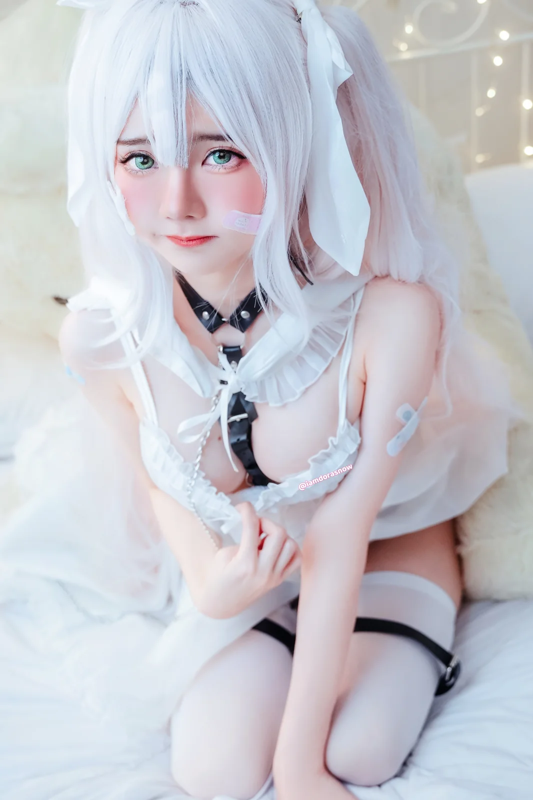 Sally Dorasnow - Hatsune [43P-453MB]