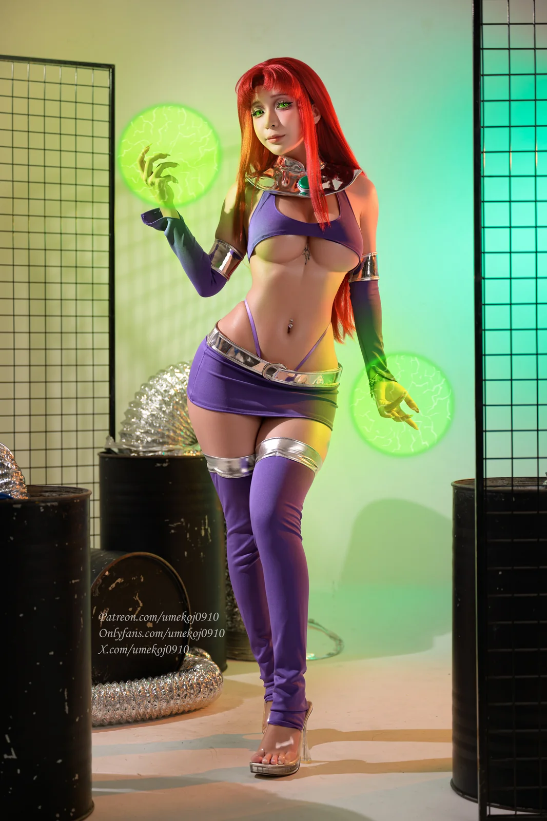 Umeko J - Starfire (Teen Titans) [82P9V-1.79GB]