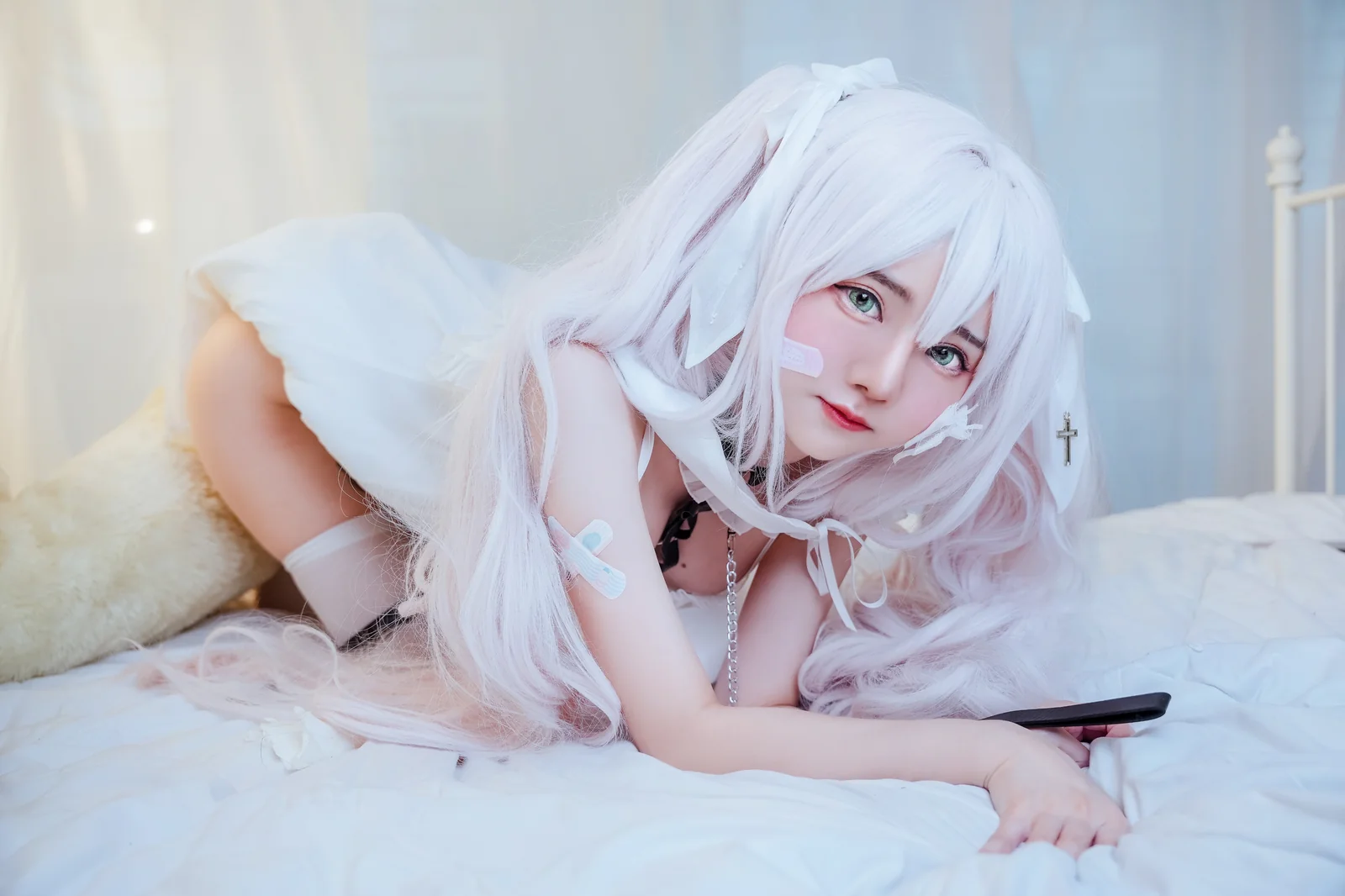 Sally Dorasnow - Hatsune [43P-453MB]
