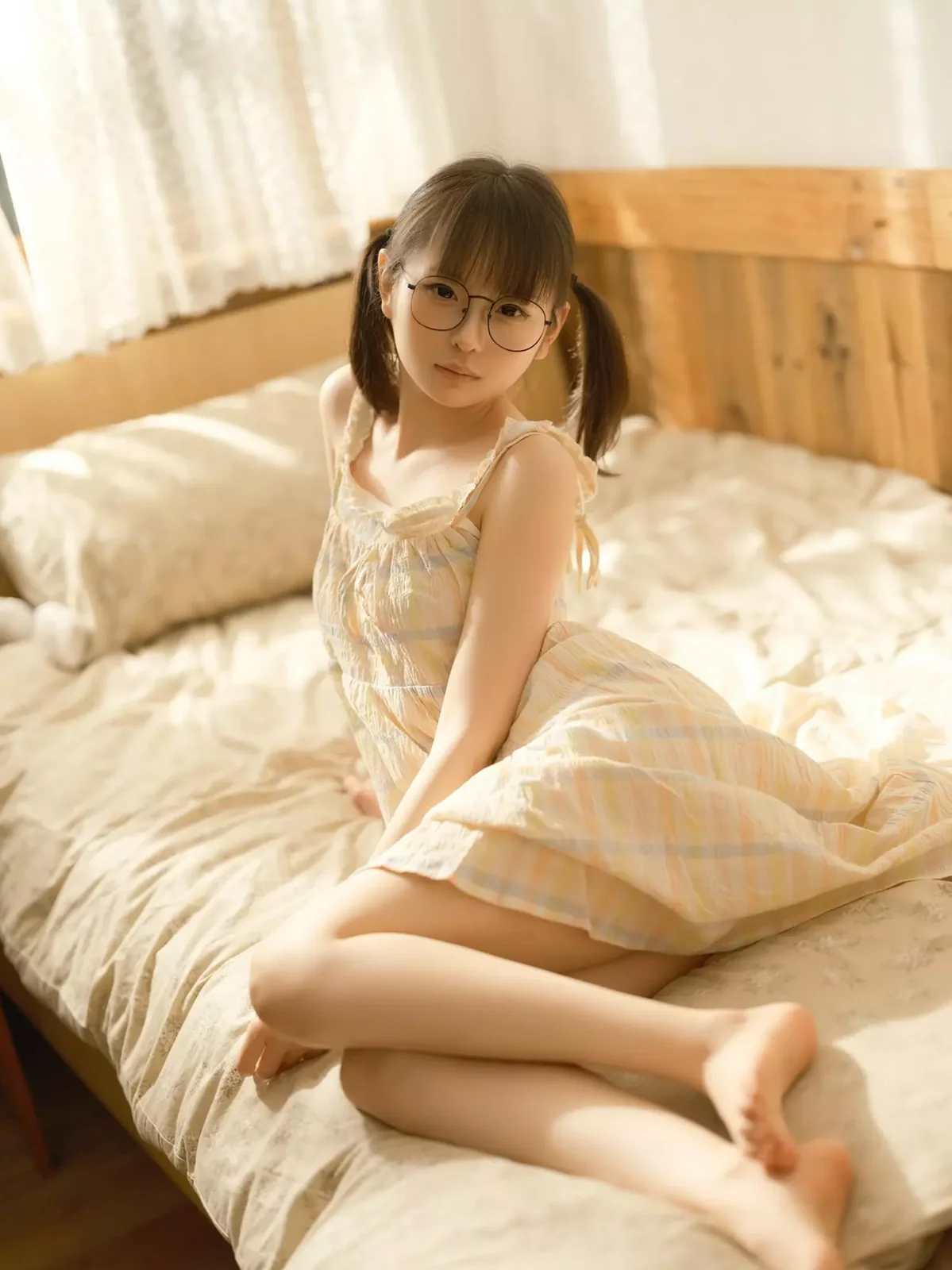 幼水铃衣 – 晨醒 [64P-148MB]