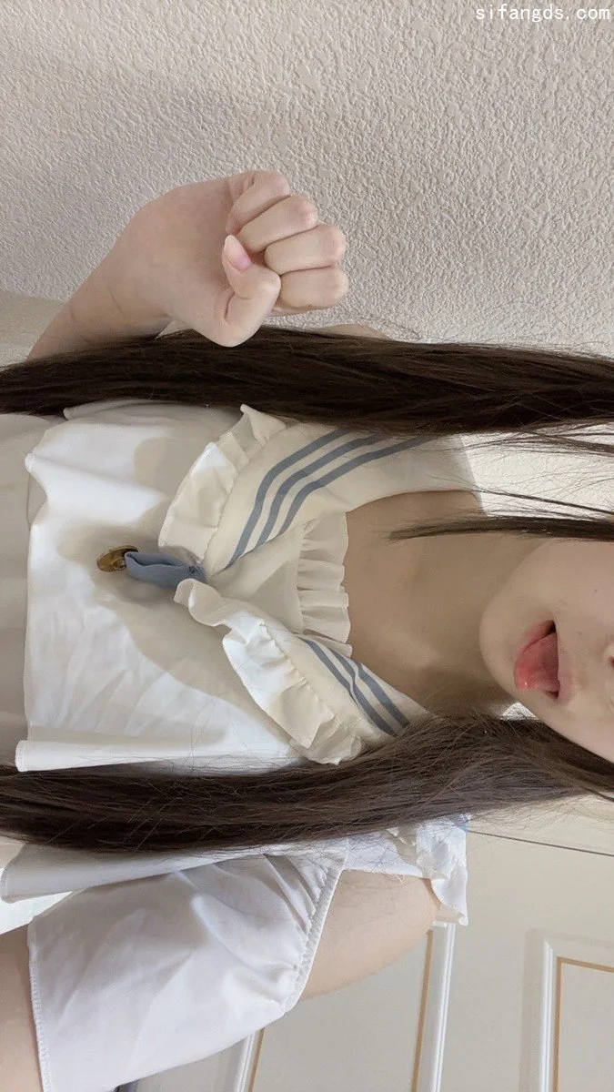呓小涵 - 新定制 [49P113V-1.52GB]