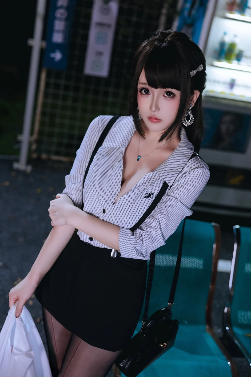 日奈娇 - 下班的OL [188P6V-1.66GB]