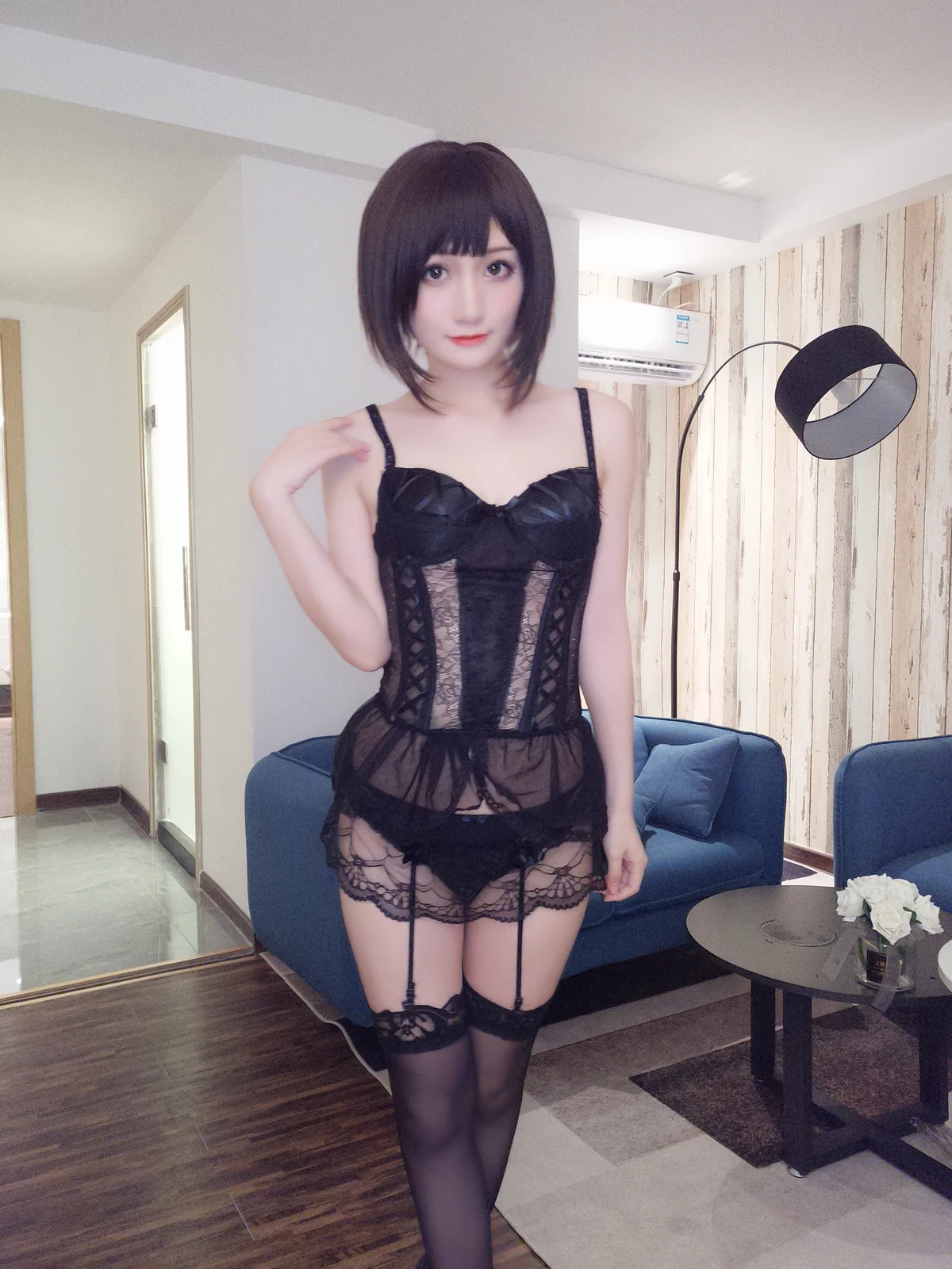 木之本果 – 黑色情趣内衣 [21P-93MB]
