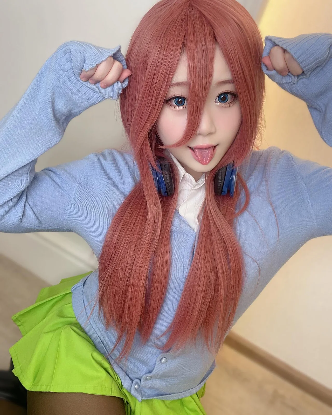 Saizneko - Miku Nakano [13P-34MB]
