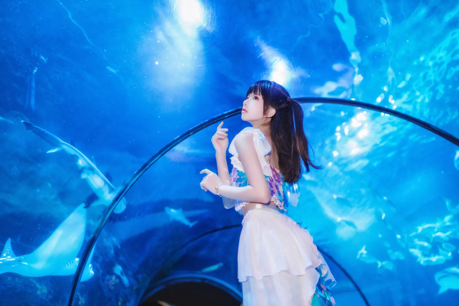 桜桃喵 - 水族馆 [15P-137MB]