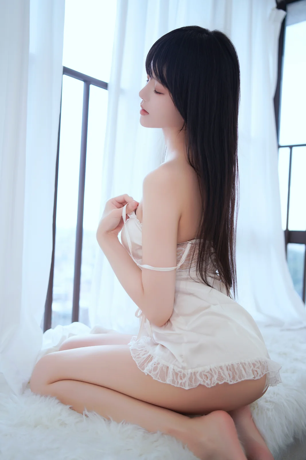 桜桃喵 - 奶油盛宴 [29P3V-2.21GB]