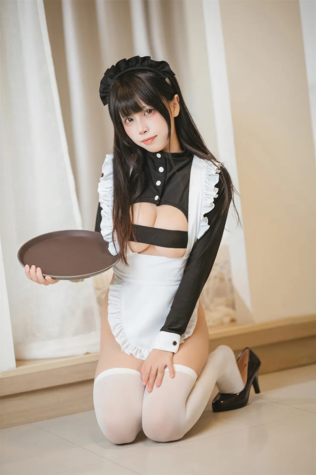 三無人型 - 高叉女仆 [42P-365MB]