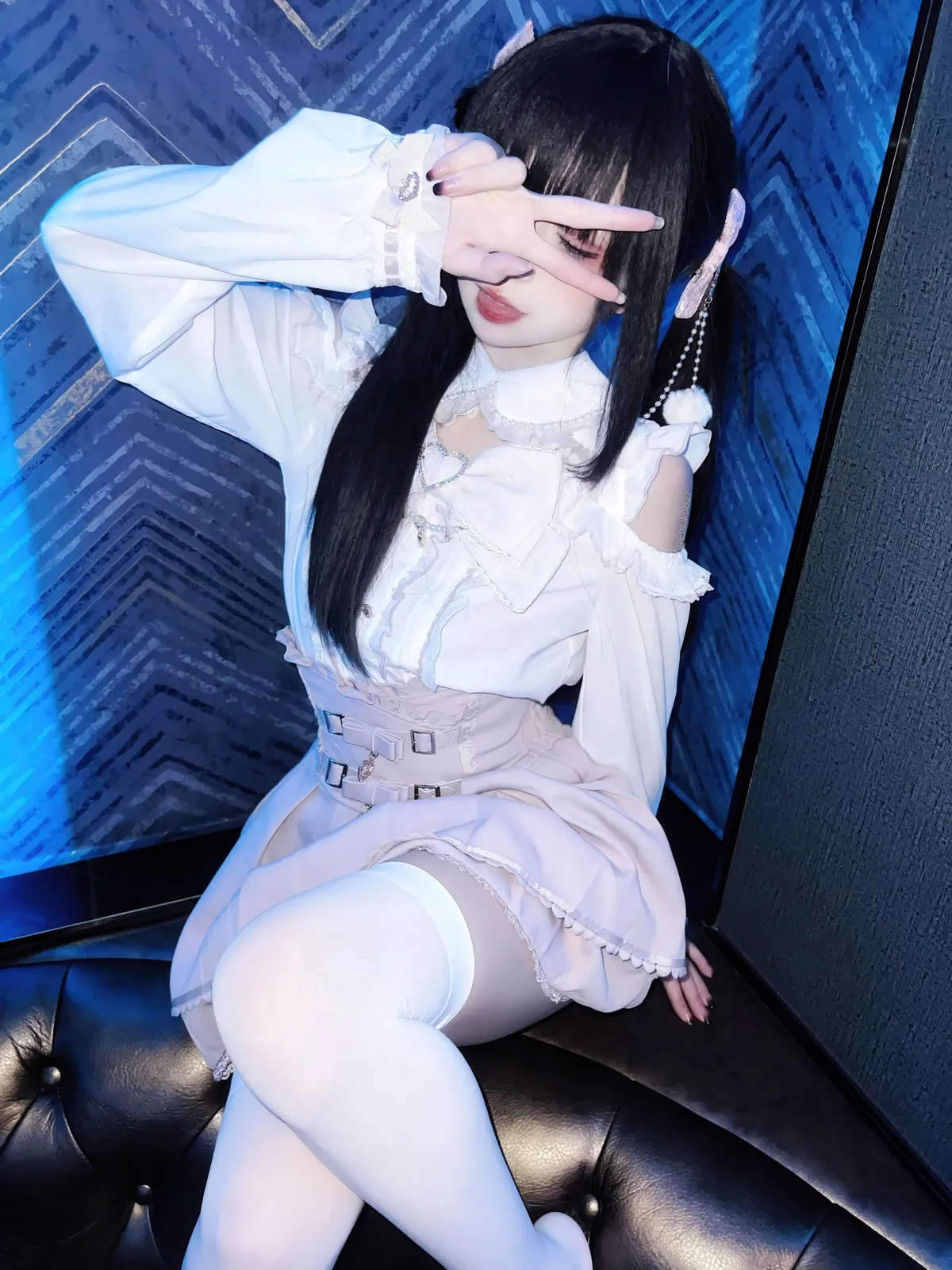 纸悦Etsu_ko - 与地雷系女子的ktv约会 [44P-514MB]