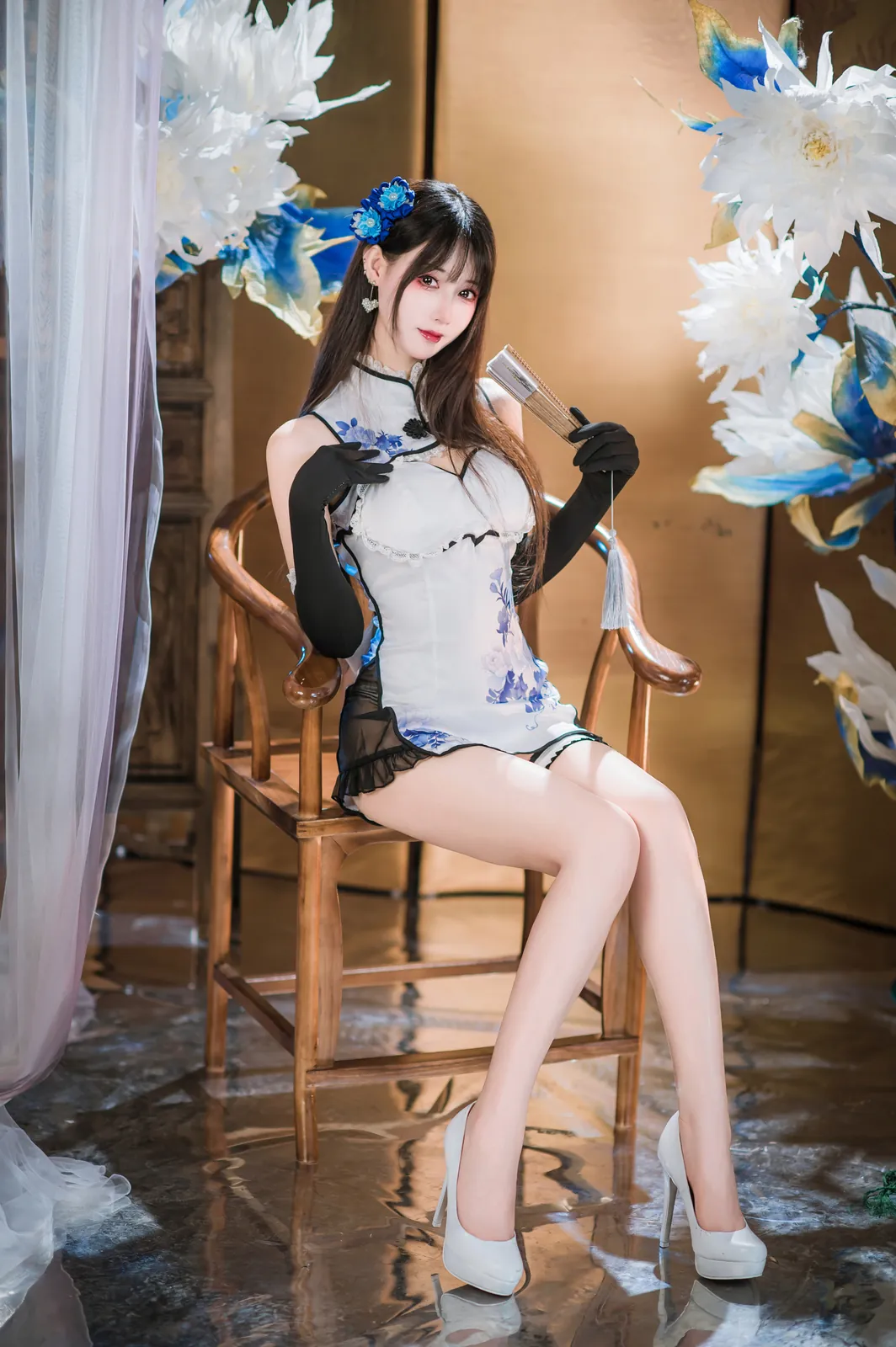 羽生三未 - 瓶儿 青花瓷旗袍 [25P-276MB]