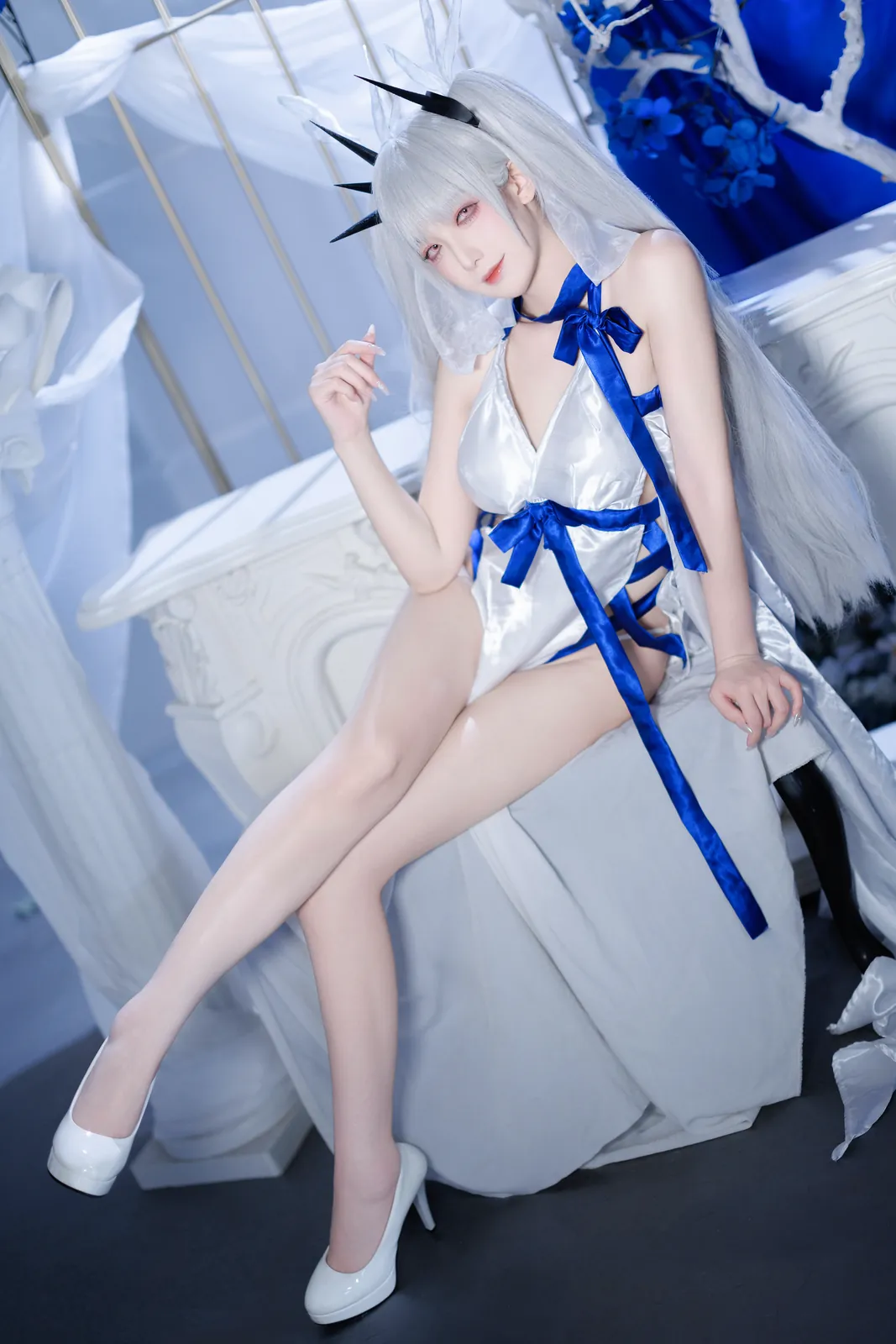 封疆疆v - 可畏礼服 [32P-1.16GB]