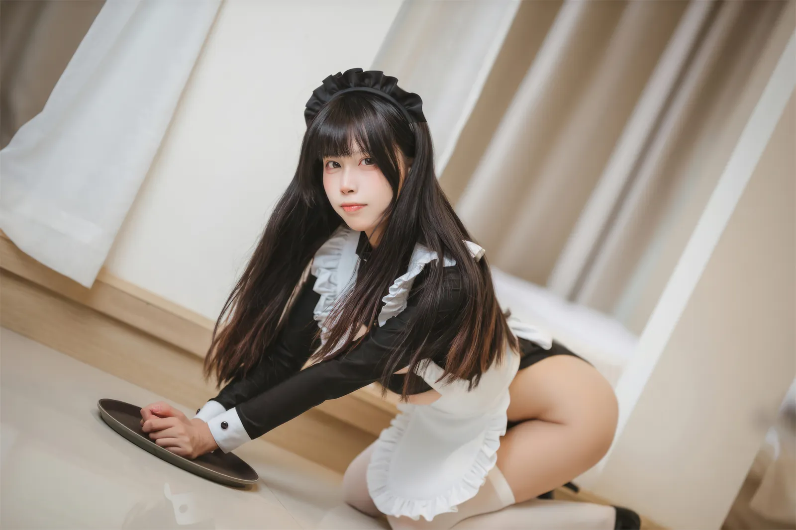 三無人型 - 高叉女仆 [42P-365MB]