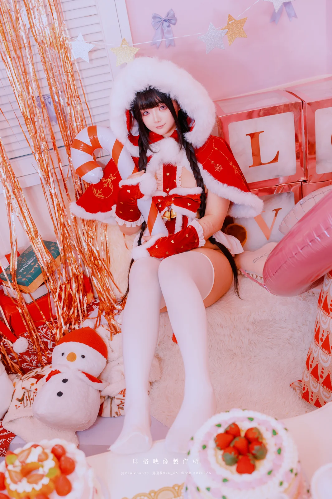 落落 – 圣诞老人 Santa Tell Me [35P-402MB]