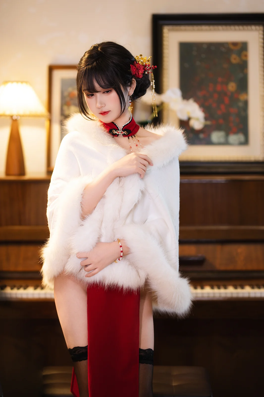 三度_69 - 红丝绒旗袍 [76P3V-779MB]
