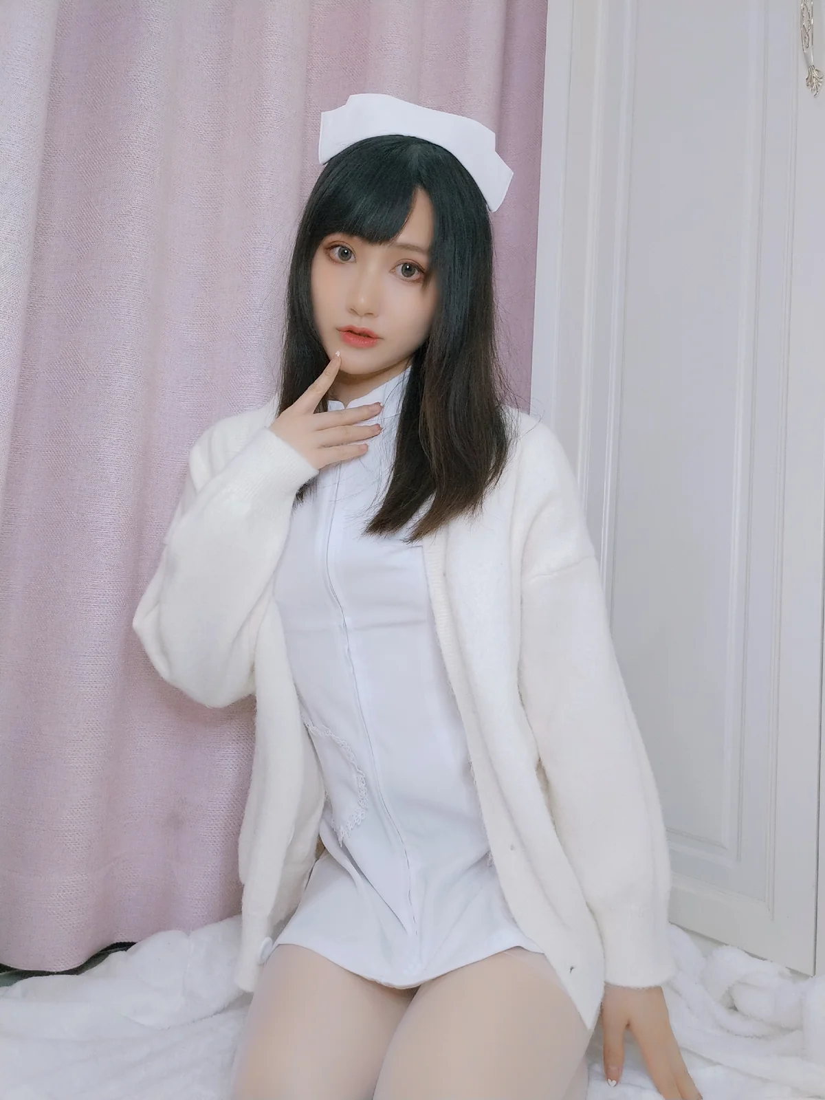 木之本果 – 真爱粉4月 看护妇 [12P-159MB]