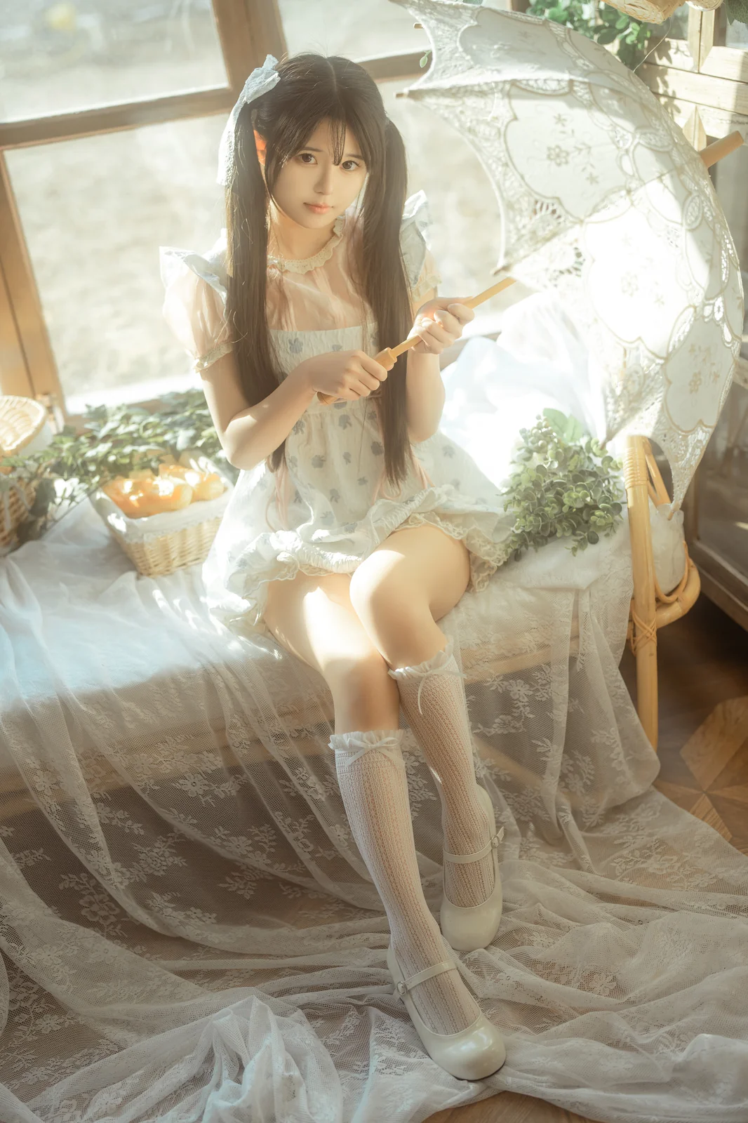 rua阮阮 – 花房 小裙子 [55P-401MB]