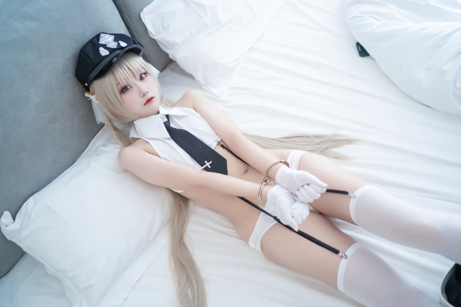 lunana - 天使警察艾露 [23P-263MB]