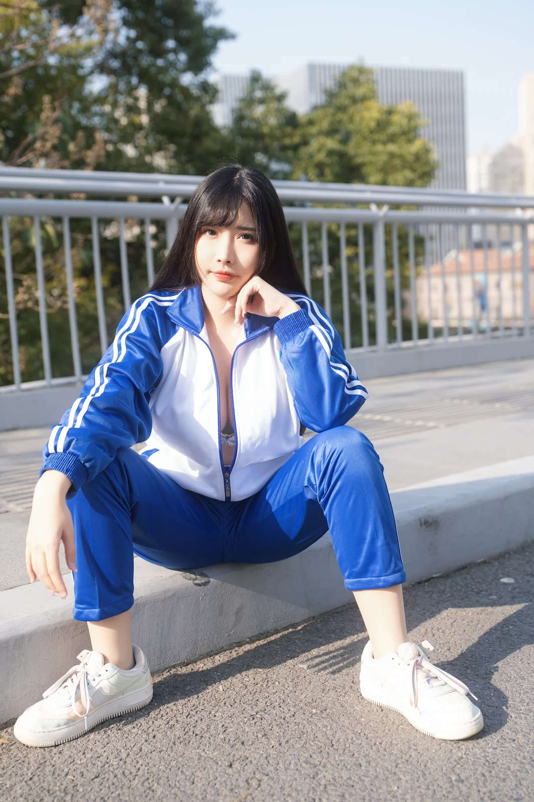 糖果果Candy - 户外校服 [142P-701MB]