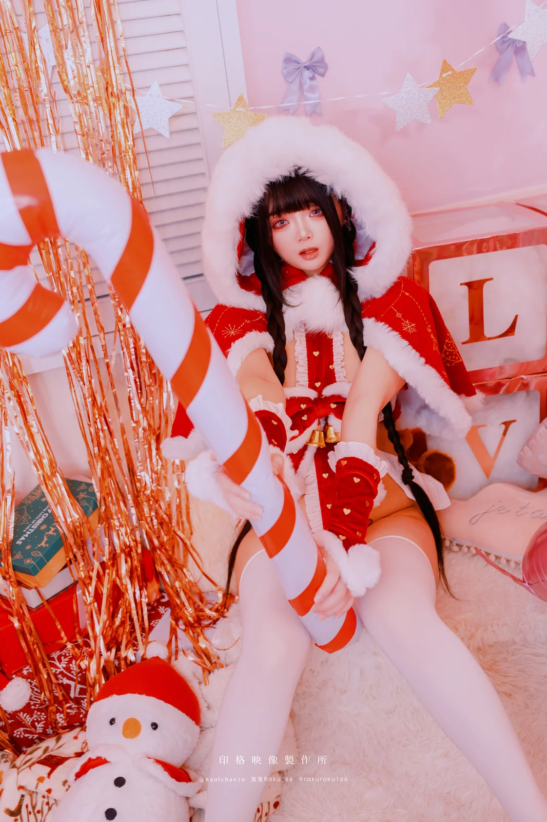落落 - 圣诞老人 Santa Tell Me [35P-402MB]