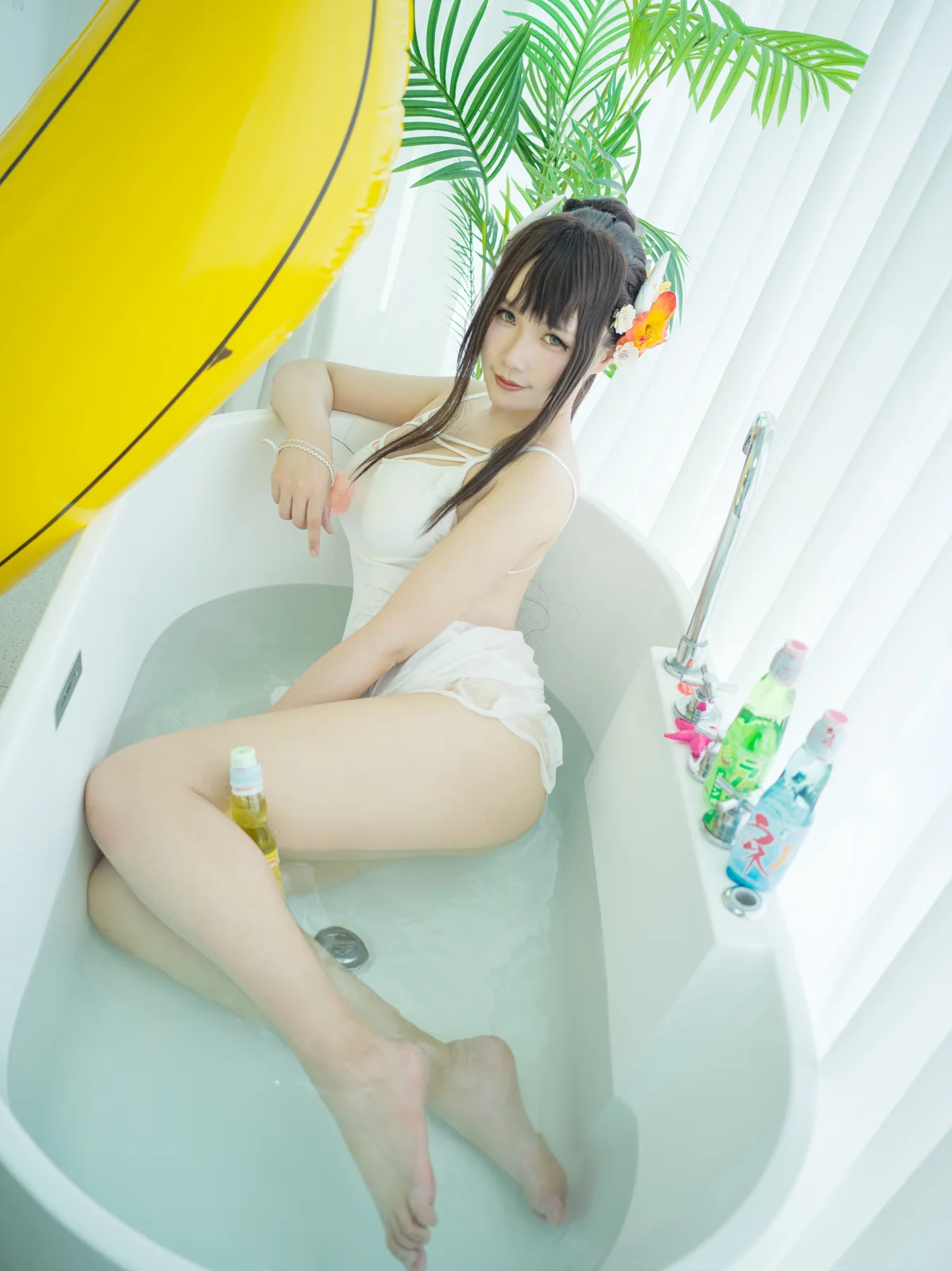 麻花酱 - 泳装 [30P-186MB]