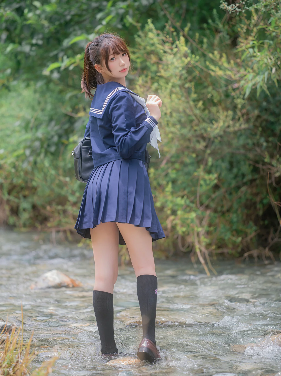 NAGISA魔物喵 - 川で水遊び [110P-333MB]