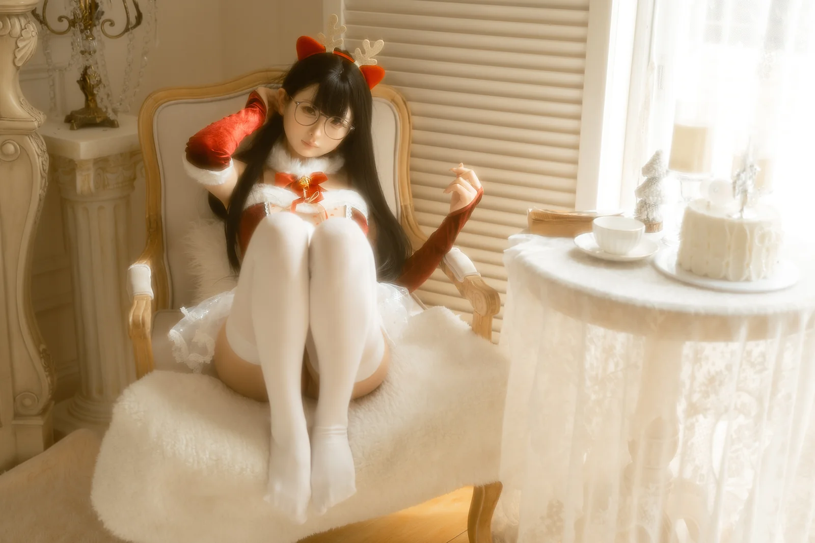 幼水铃衣 - 圣诞小鹿 [80P2V-2.86GB]