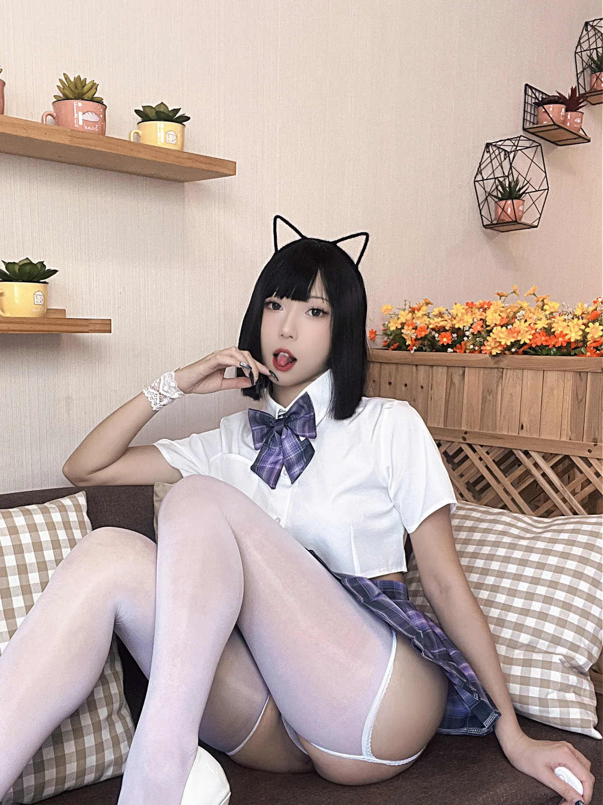 Money冷冷 - JK喵酱 [74P-379MB]