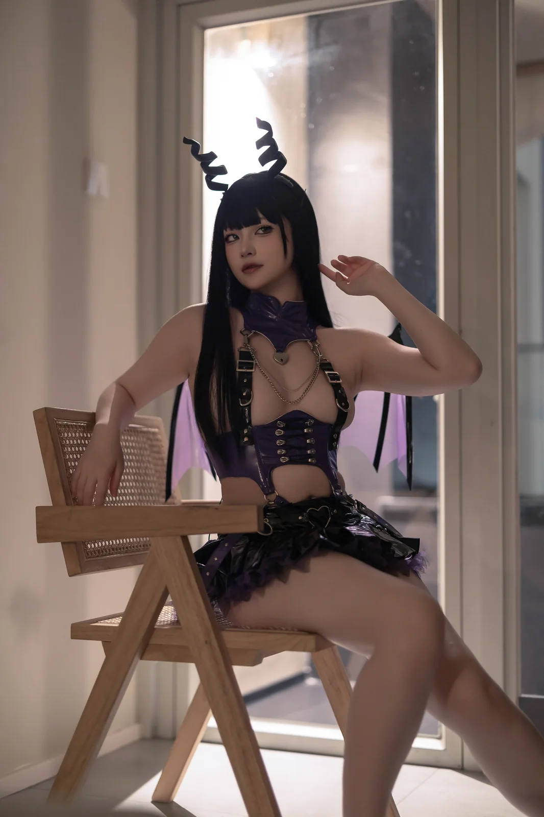 屿鱼 - 凋零月影 [29P-143MB]