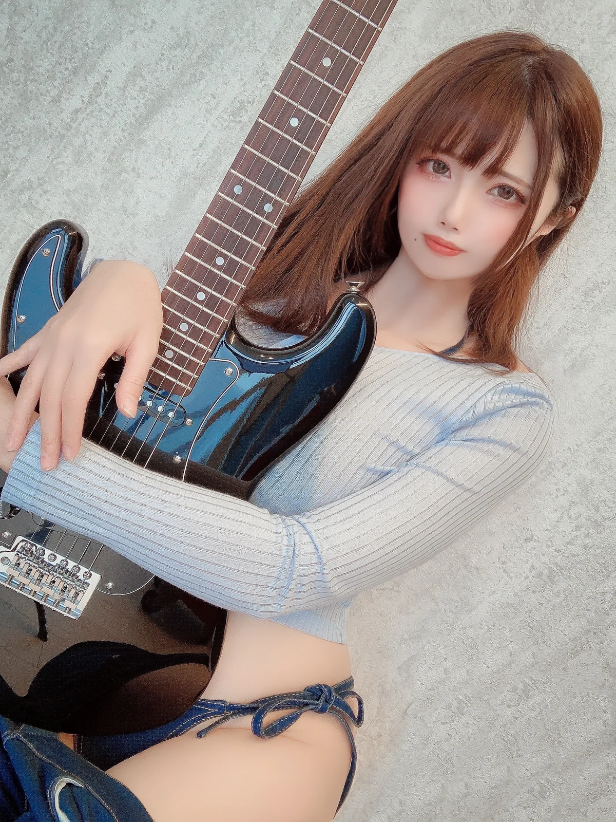 Uriうり - Guitar Sister [37P-128MB]