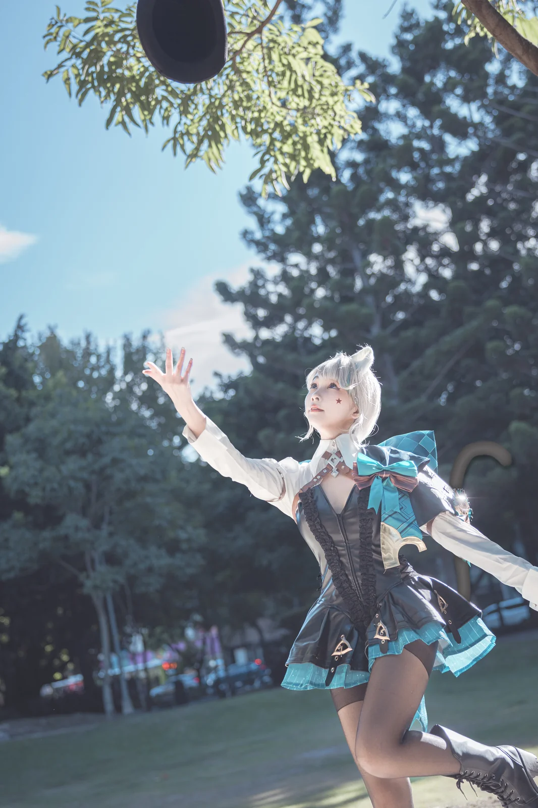 慕慕Momo - 原神 Genshin 琳妮特的色情魔術 室外 [34P-313MB]