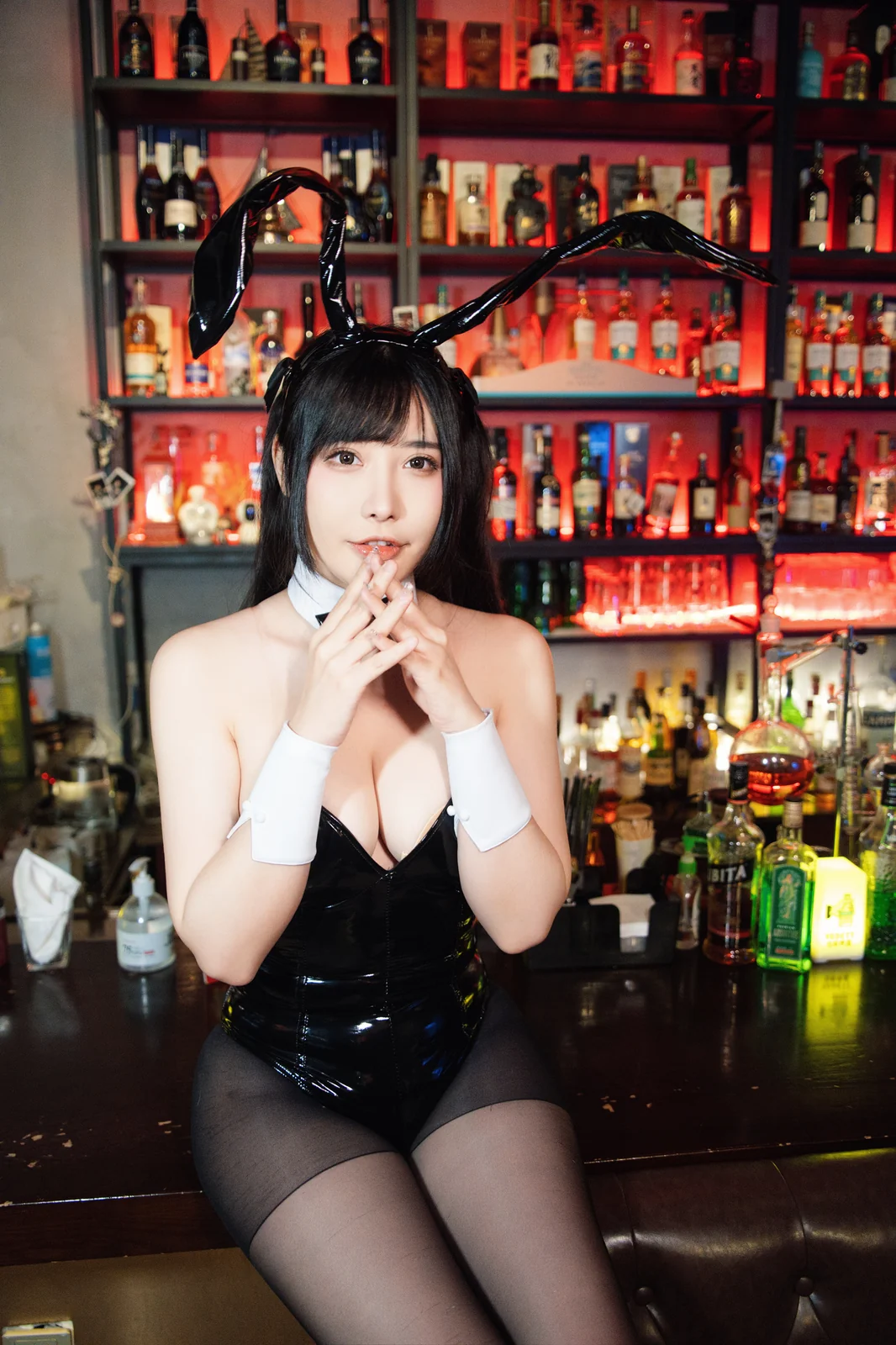 糖果果candy - 黑胶兔兔2 [159P-1.60GB]