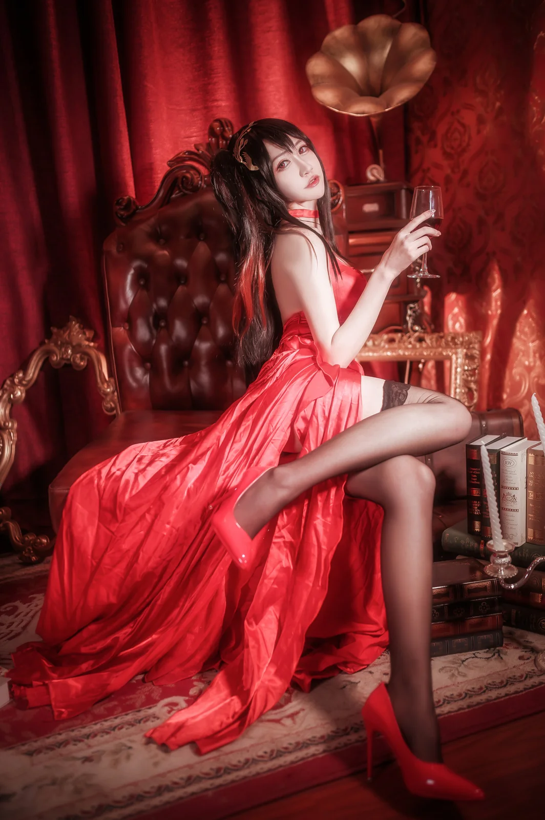 阮邑_Fairy - 大凤礼服 [20P-335MB]
