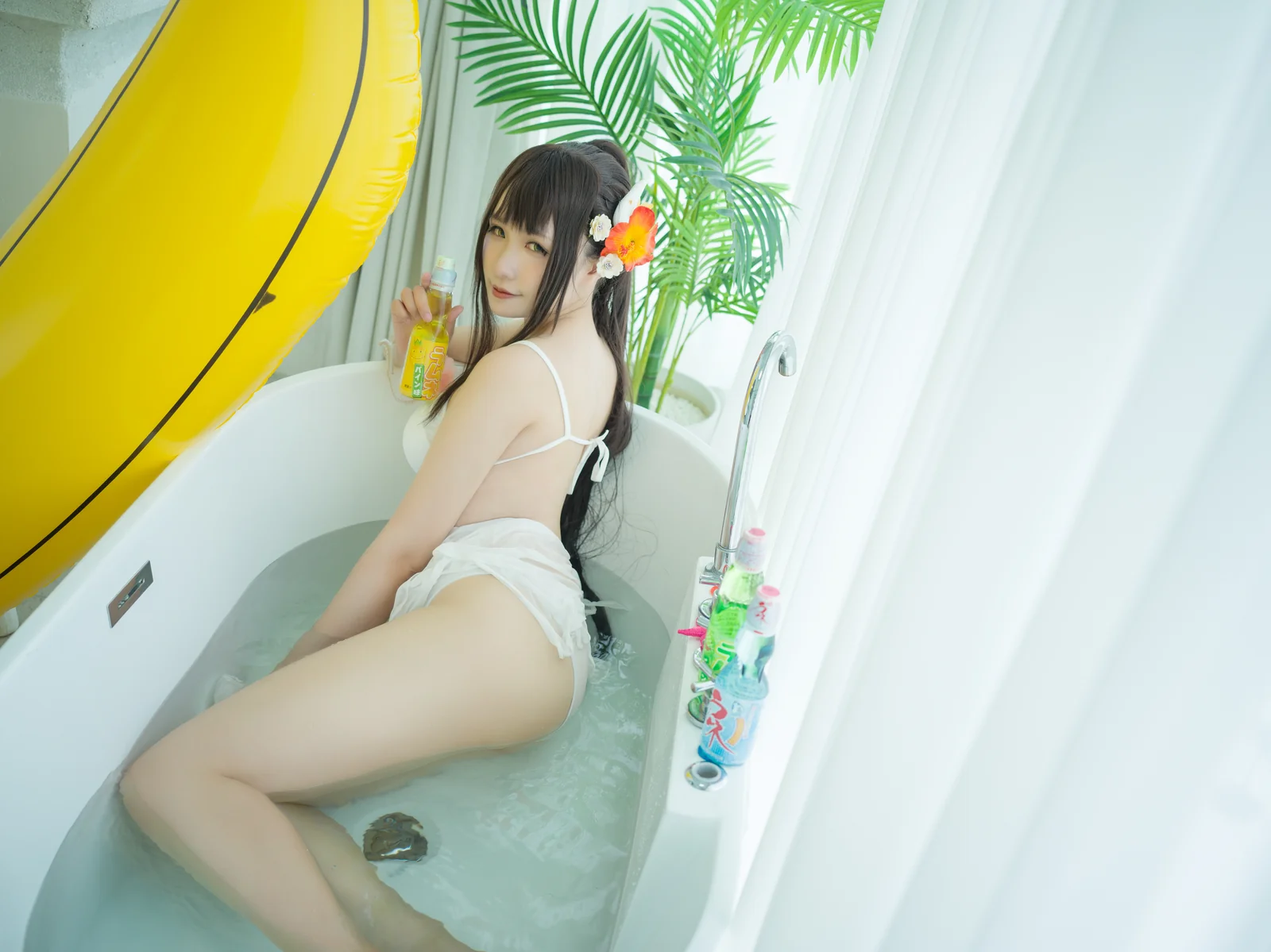 麻花酱 - 泳装 [30P-186MB]