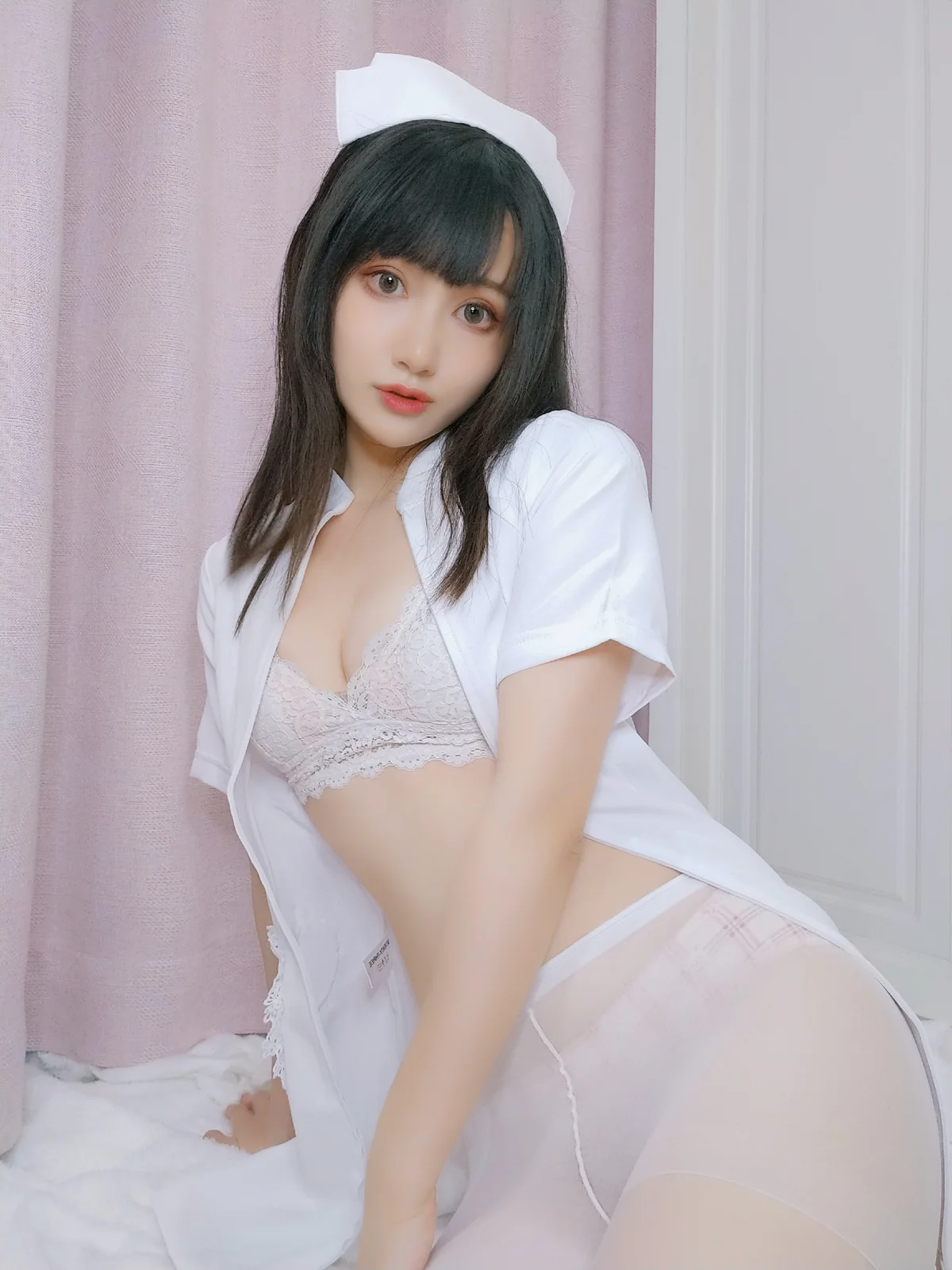 木之本果 - 真爱粉4月 看护妇 [12P-159MB]