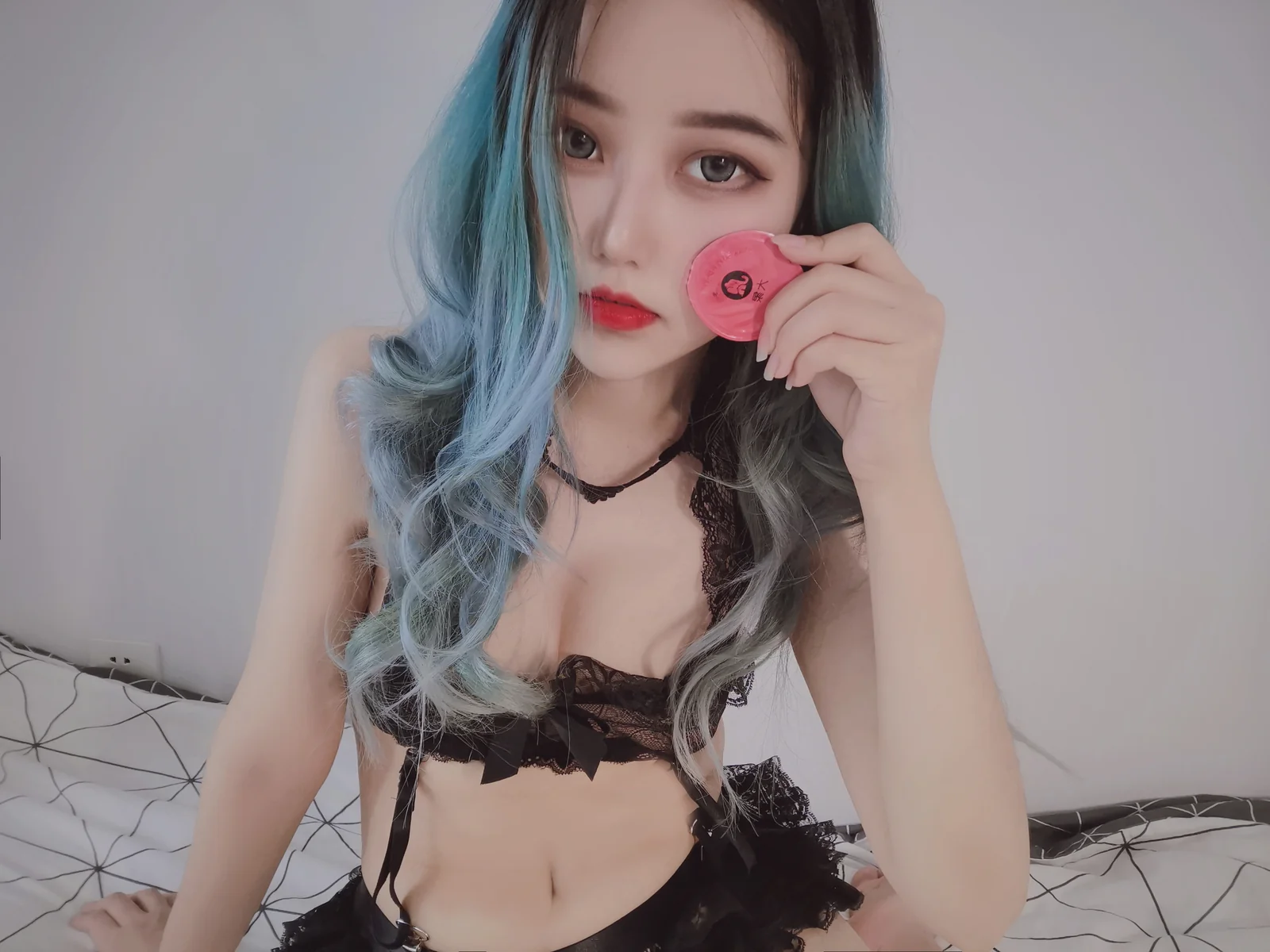 eloise软软 – 小粉盒黑兔子 [85P-261MB]
