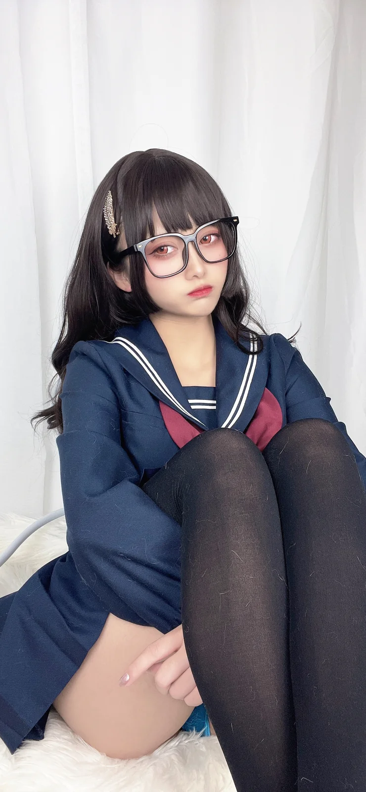 洛璃 LoLiSAMA - 第一次的约会 [113P3V-1.04GB] [113P3V-1.29GB]