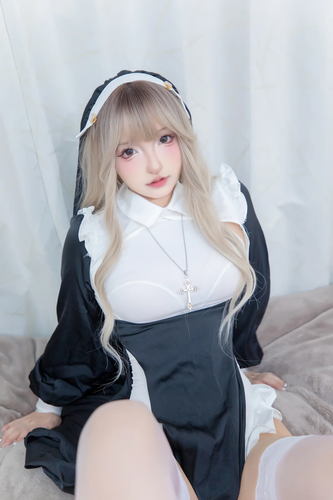 神楽坂真冬 - 战斗修女 75P2V [76P2V-313MB]