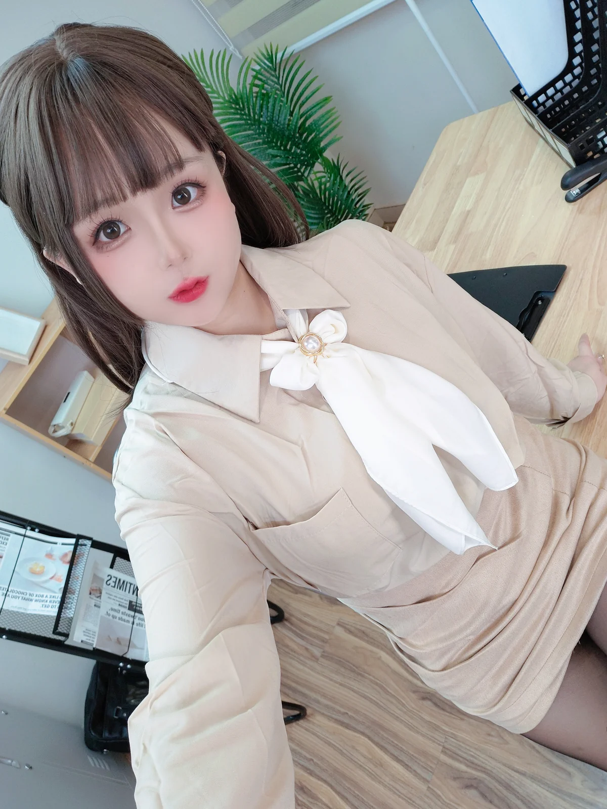日奈娇 – 秘书 181P [182P-1.55GB]