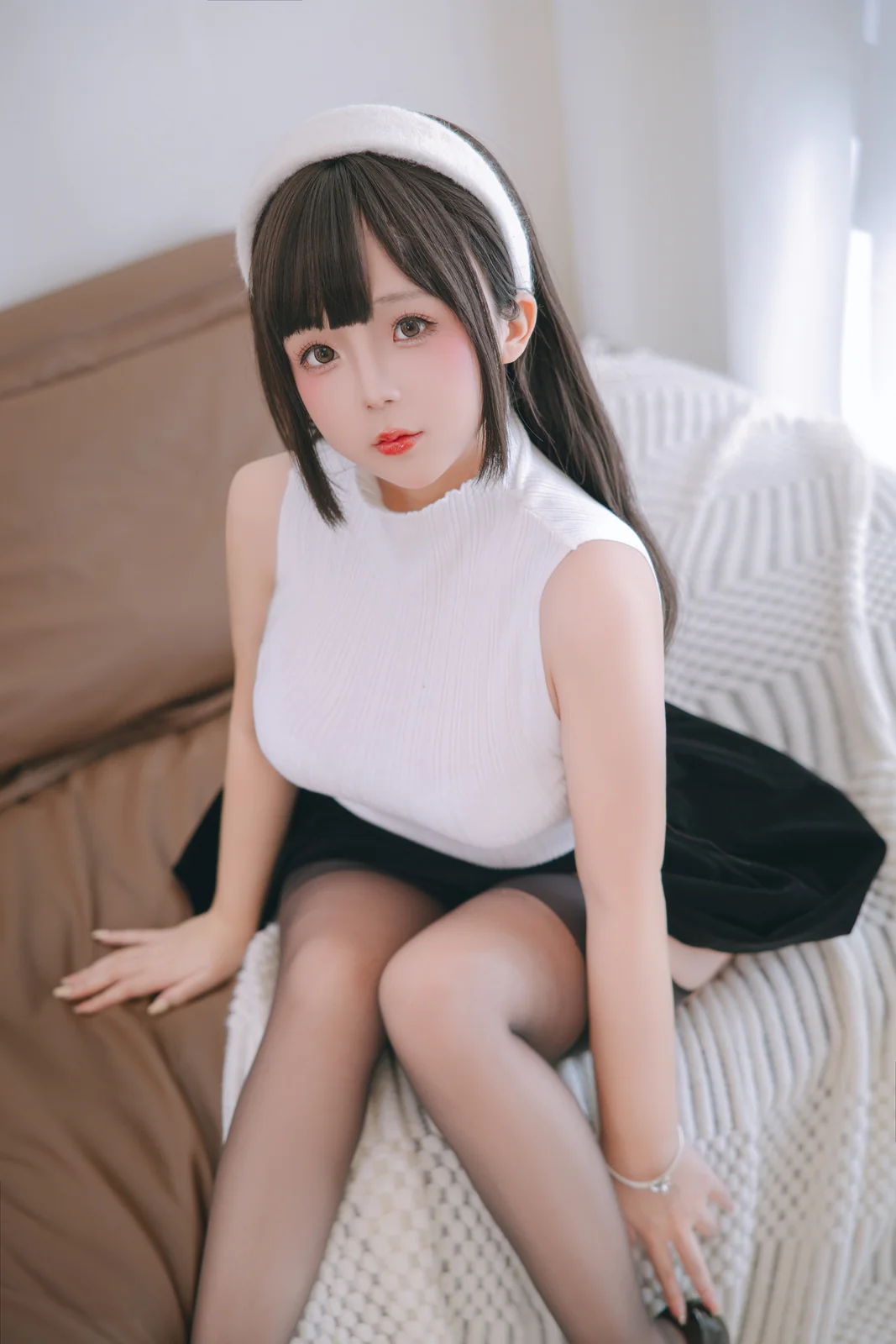 日奈娇 - 邻家太太 126P [127P-1.35GB]