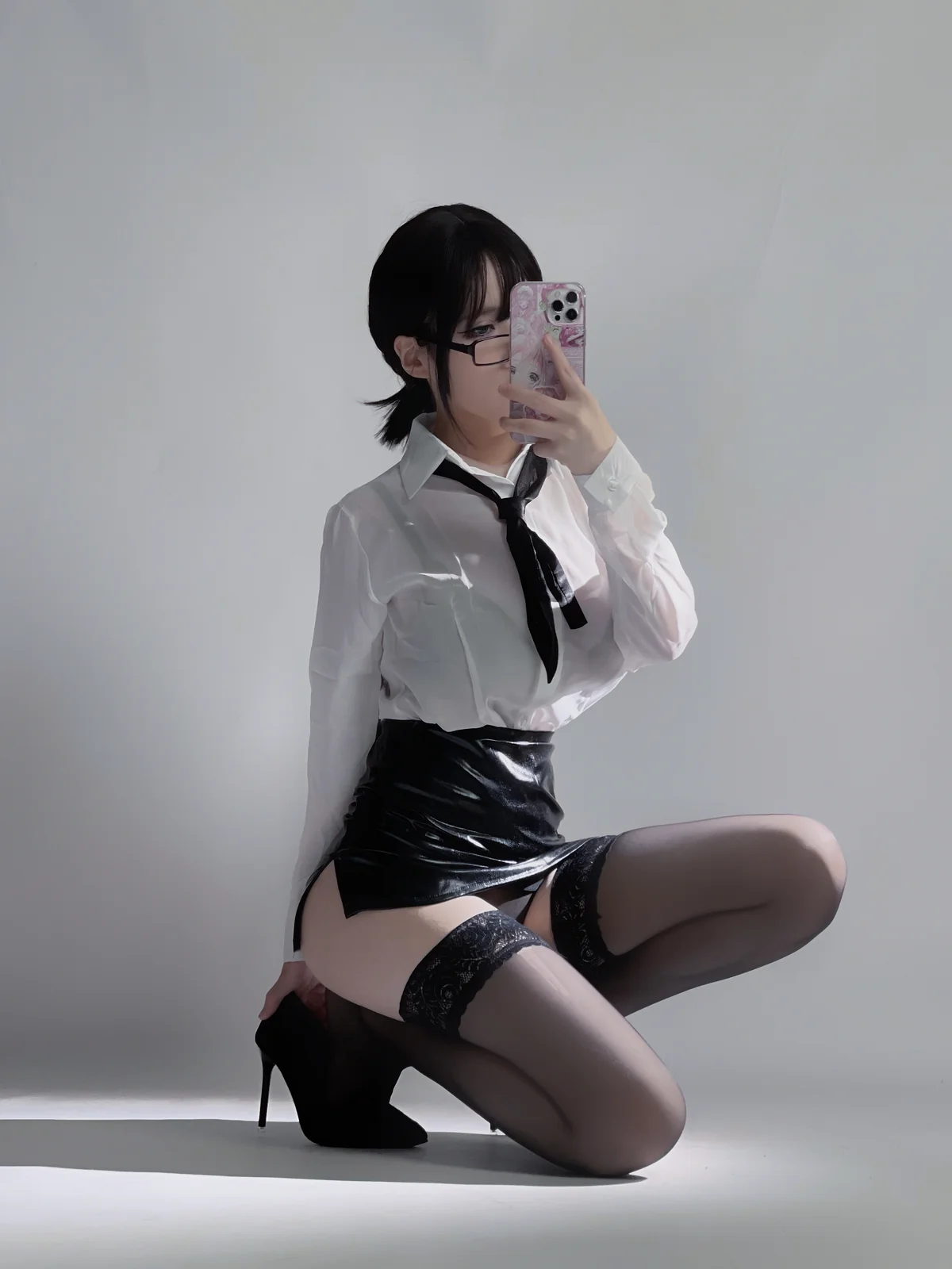 幼愛youmeko - 早安,想吃点什么？ [28P-347MB]