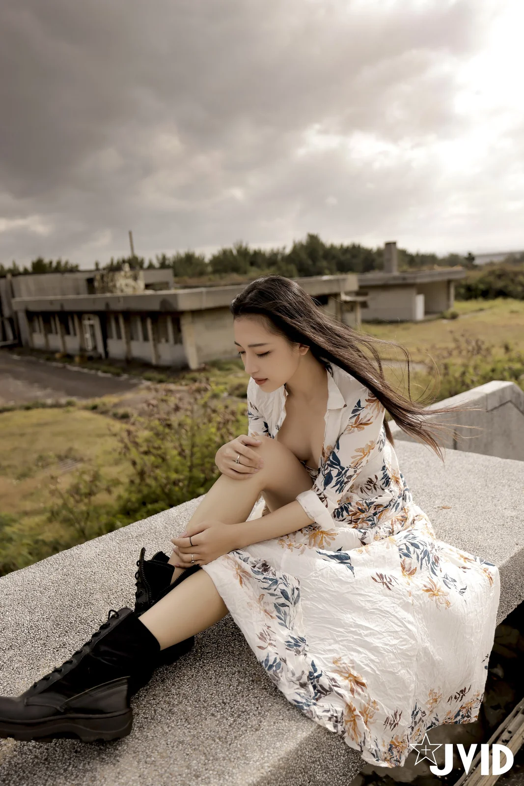 暮光 - 踏青 [111P-96MB]
