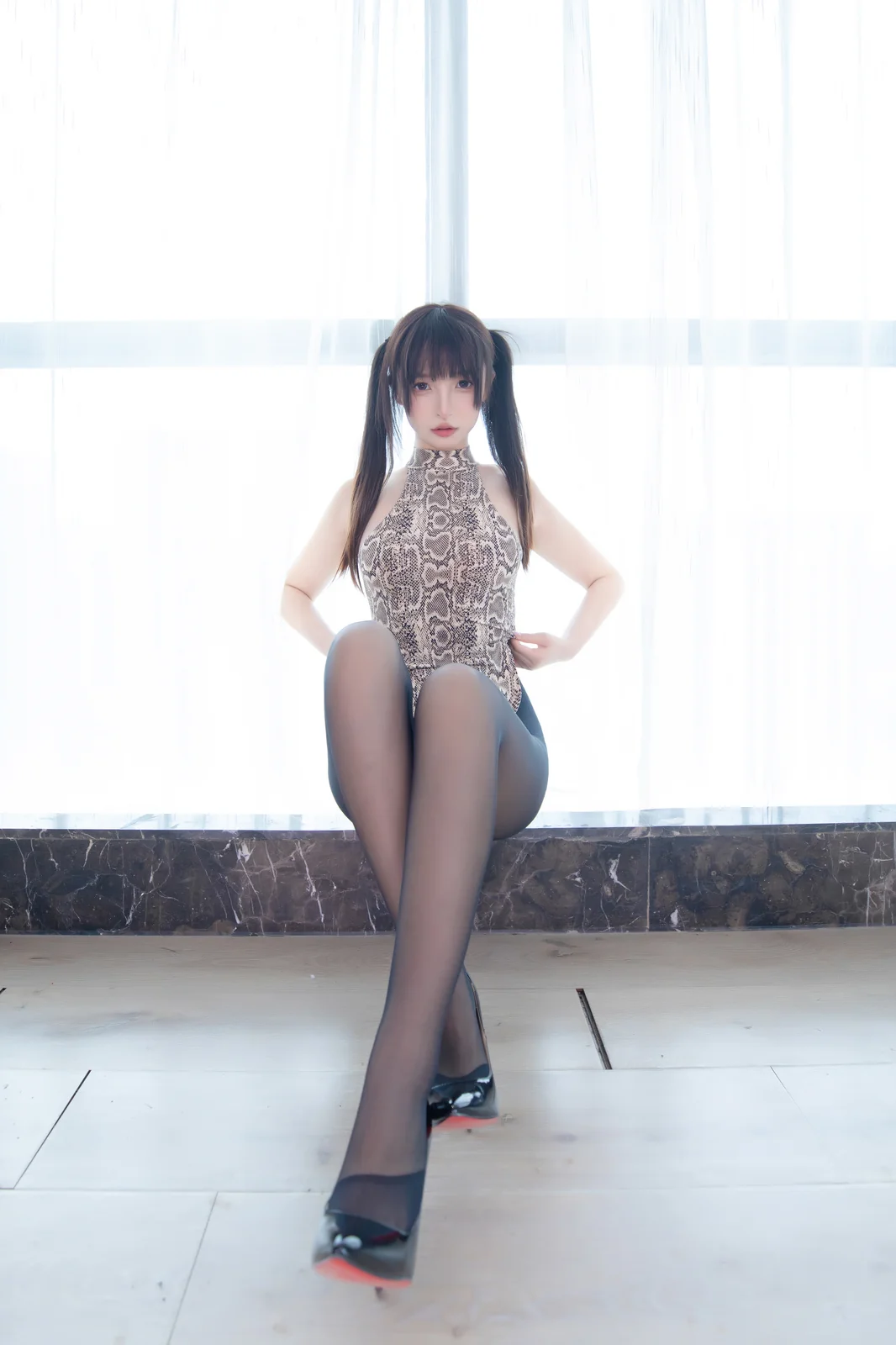 神楽坂真冬 - 蟒纹旗袍 [75P-235MB]