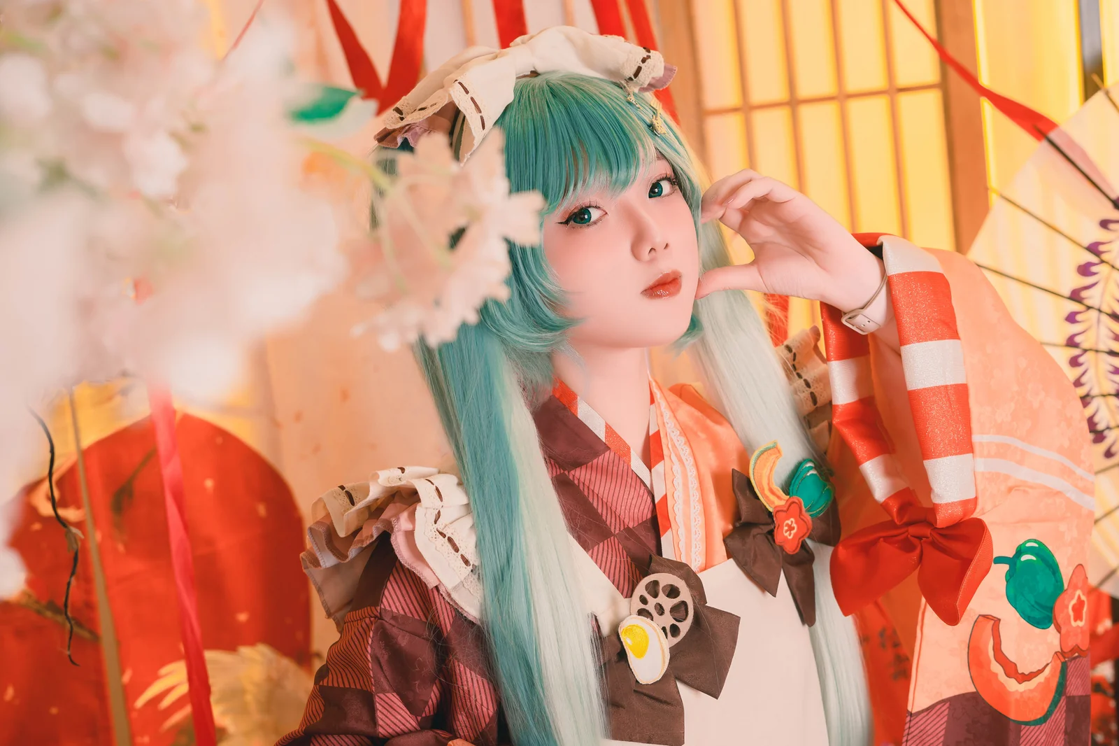 Messie Huang – Miku [76P-354MB]