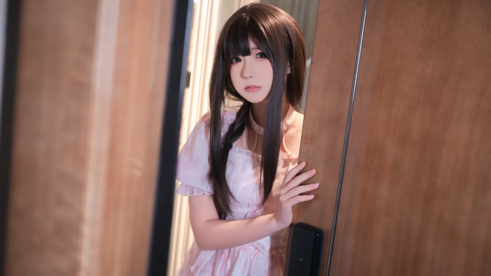 Quan冉有点饿 - 潜入 21P [21P-141MB]