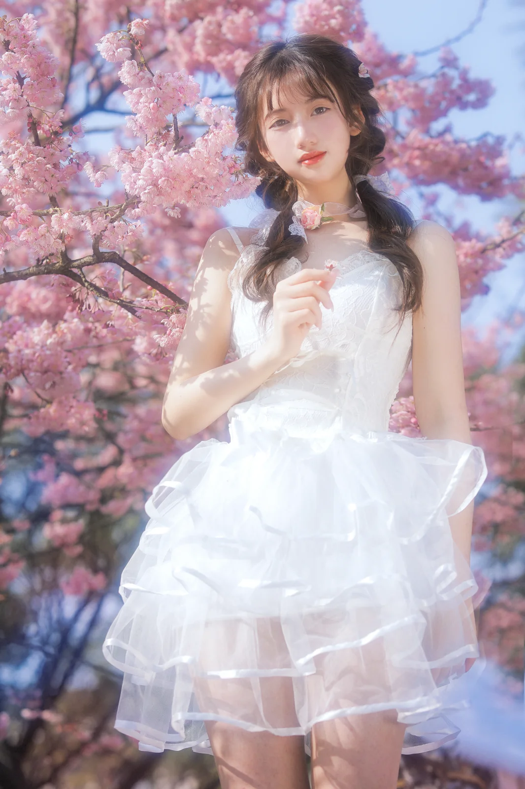 怡子yiii - 樱花限定 [20P-175MB]