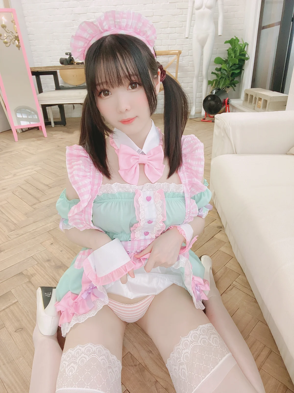 霜月shimo - Pink Maid [24P-185MB]