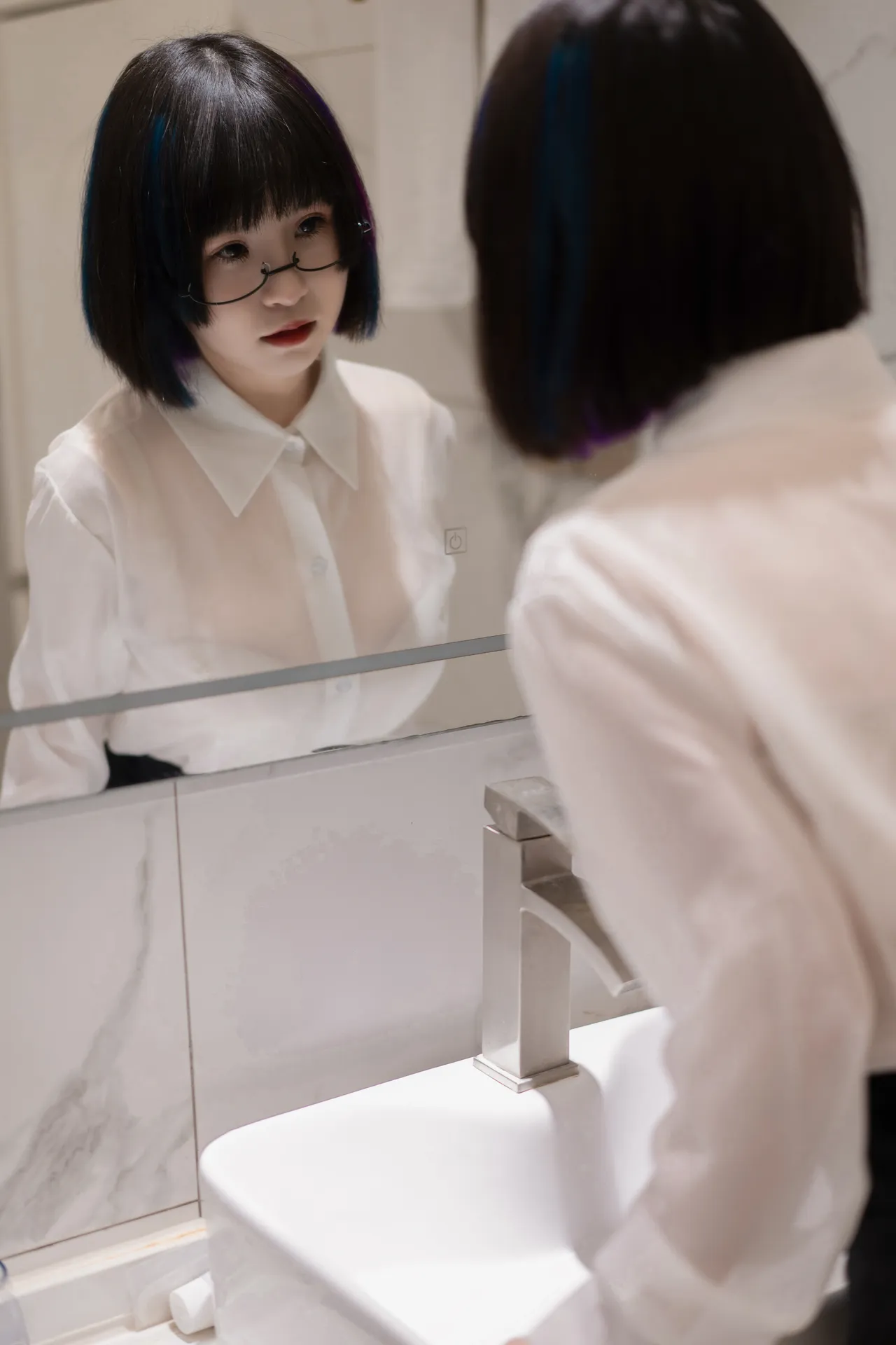 晕崽 – 迷情小秘 [62P-423MB]