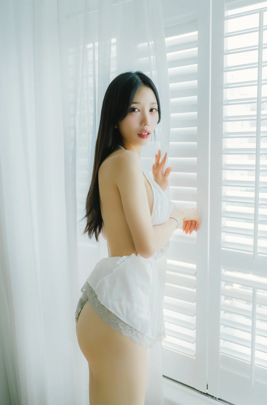 Moon Night Snap - Cheari - Vol.2 Gaze + video [75P1V-525MB]