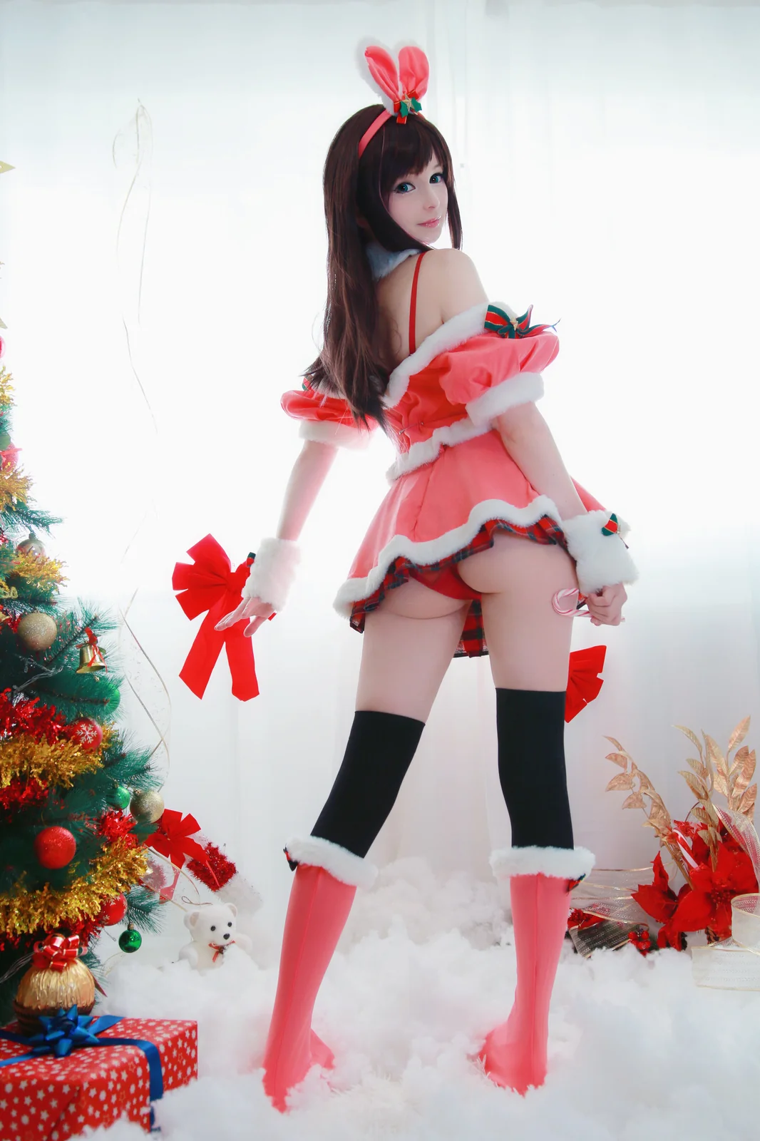 Hidori Rose - Kizuna AI [34P-71MB]